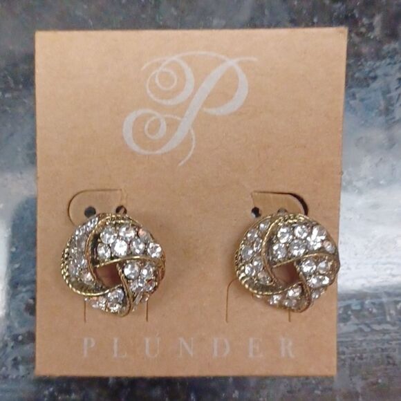 Plunder Jewelry - “Shelly” earrings by Plunder